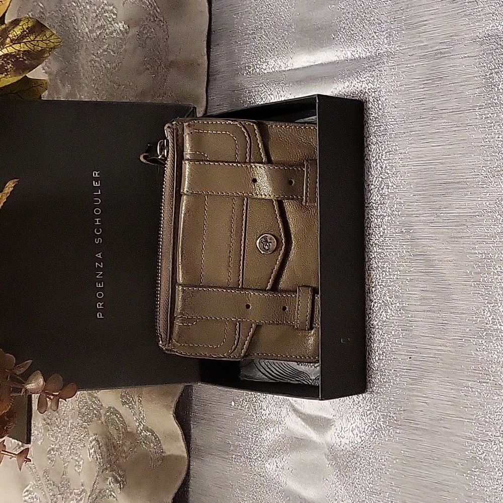 Proenza wallet